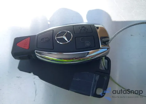 2000 Mercedes-Benz E 430 z USA, uszkodzony, nr VIN WDBJF70J2YB052359